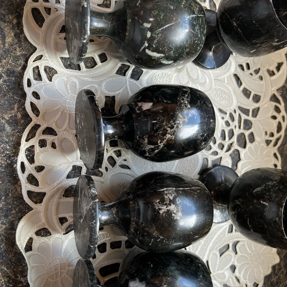 Elegant Black Marble Goblet Set - Picture 6 of 6